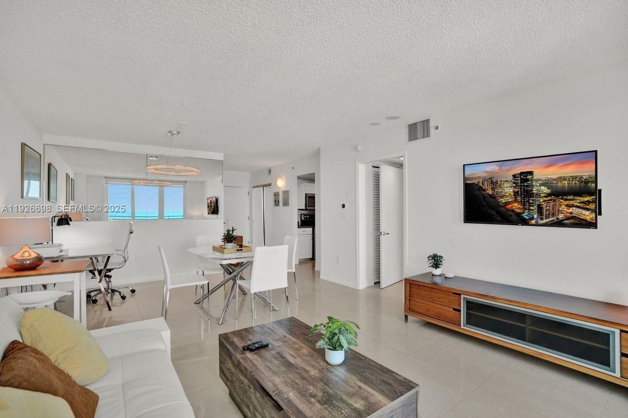 90 Alton Rd, Unit 2907, Miami Beach, FL 33139 Photo