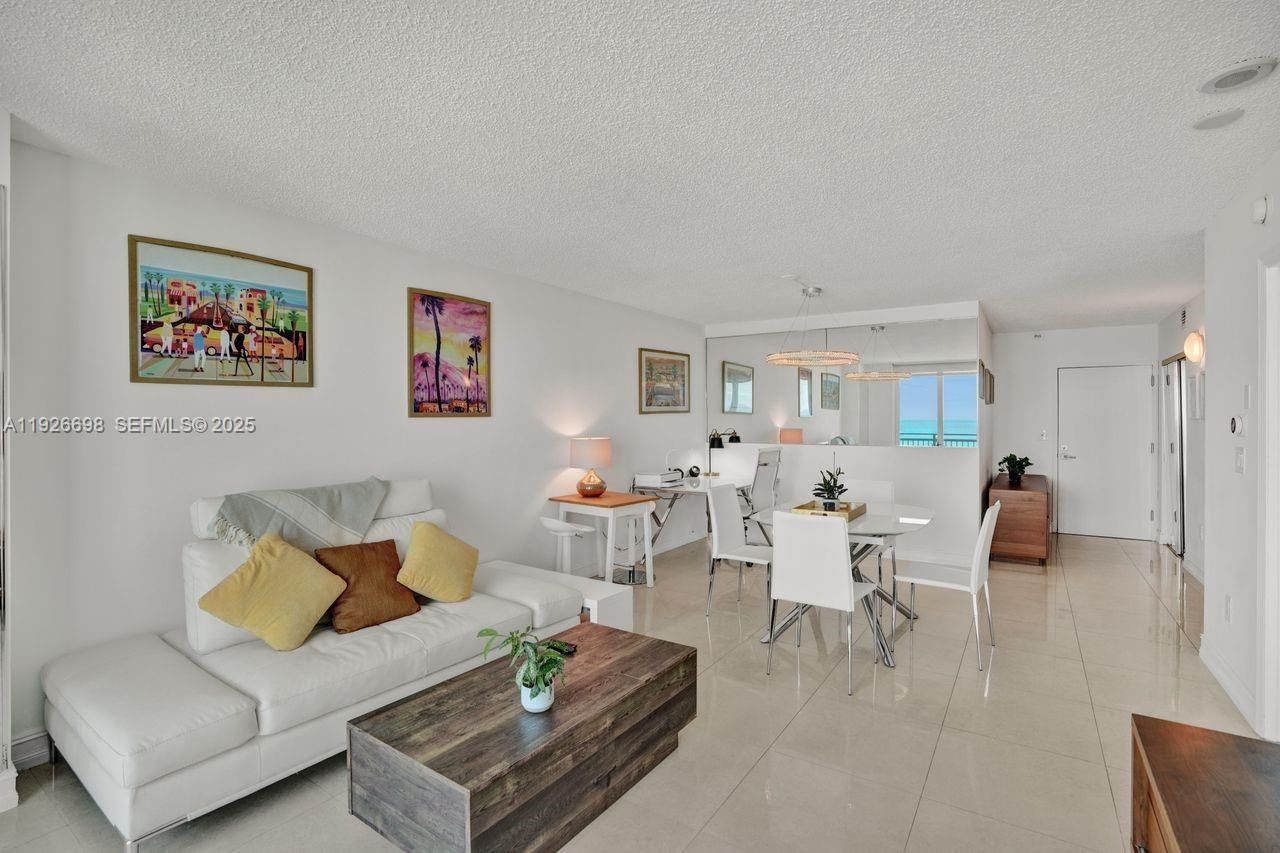 90 Alton Rd, Unit 2907, Miami Beach, FL 33139 Photo