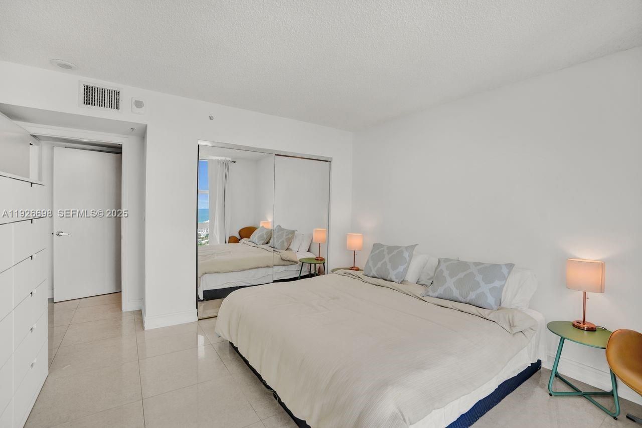 90 Alton Rd, Unit 2907, Miami Beach, FL 33139 Photo