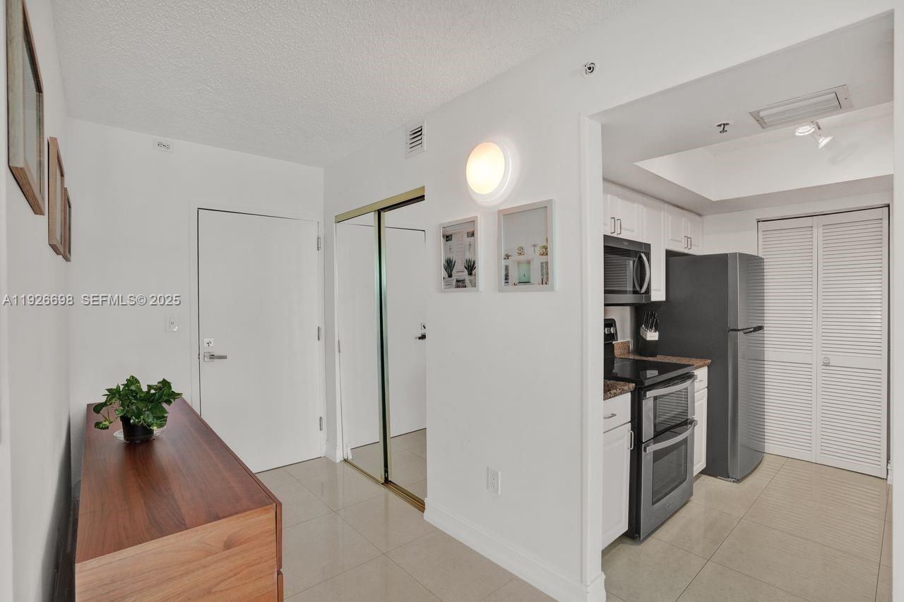 90 Alton Rd, Unit 2907, Miami Beach, FL 33139 Photo