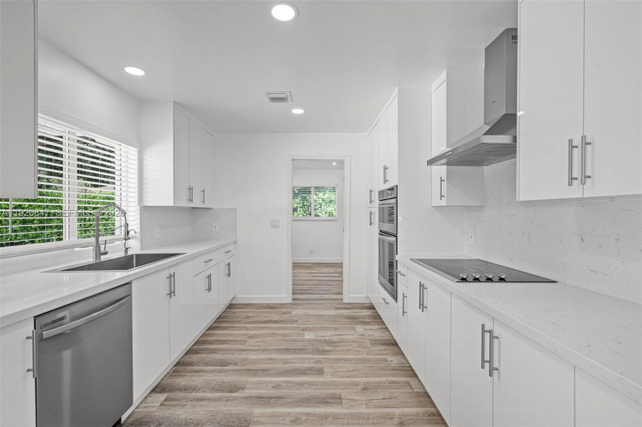 14330 SW 16th St, Davie, FL 33325 Photo