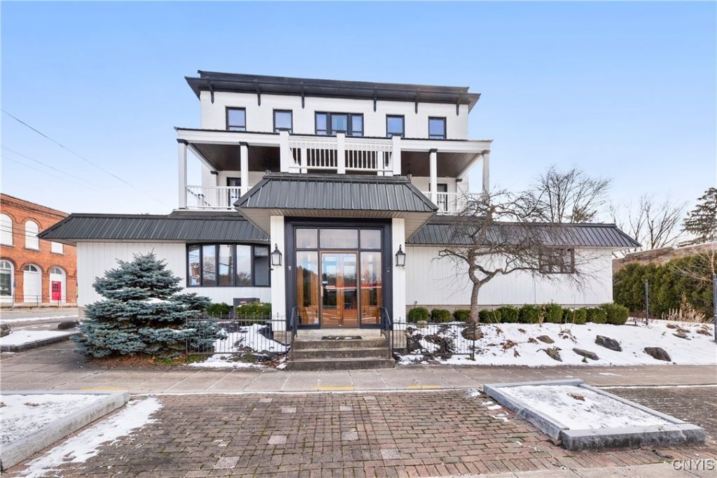 101 W Main Street, Elbridge, NY 13060 Main Photo