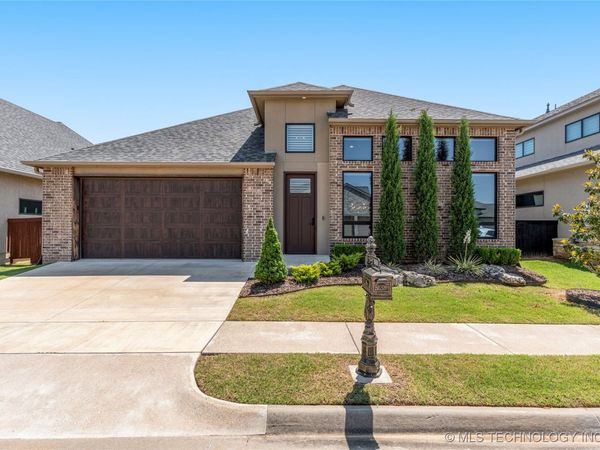 8505 S Phoenix Avenue , Tulsa, OK 74132