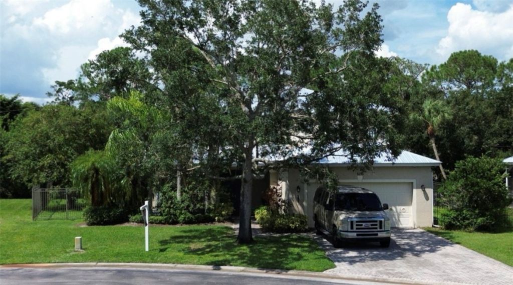 6090 46th Lane, Vero Beach, FL 32967 Photo