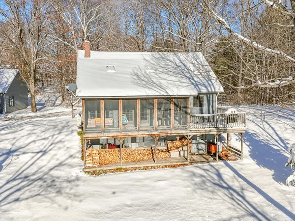 21 School Street, New Portland, ME 04961