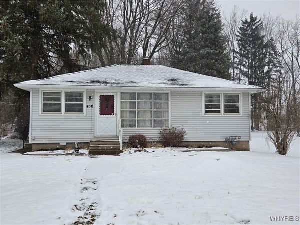 430 E Oak Orchard Street, Medina, NY 14103