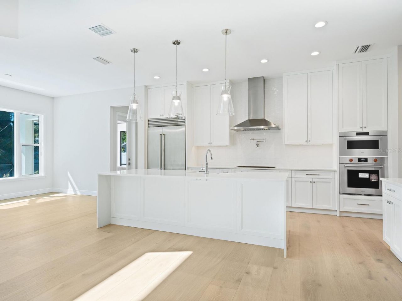 1876 Magnolia Street, Sarasota, FL 34239 Photo