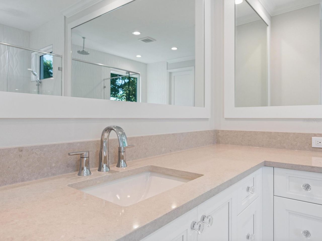 1876 Magnolia Street, Sarasota, FL 34239 Photo