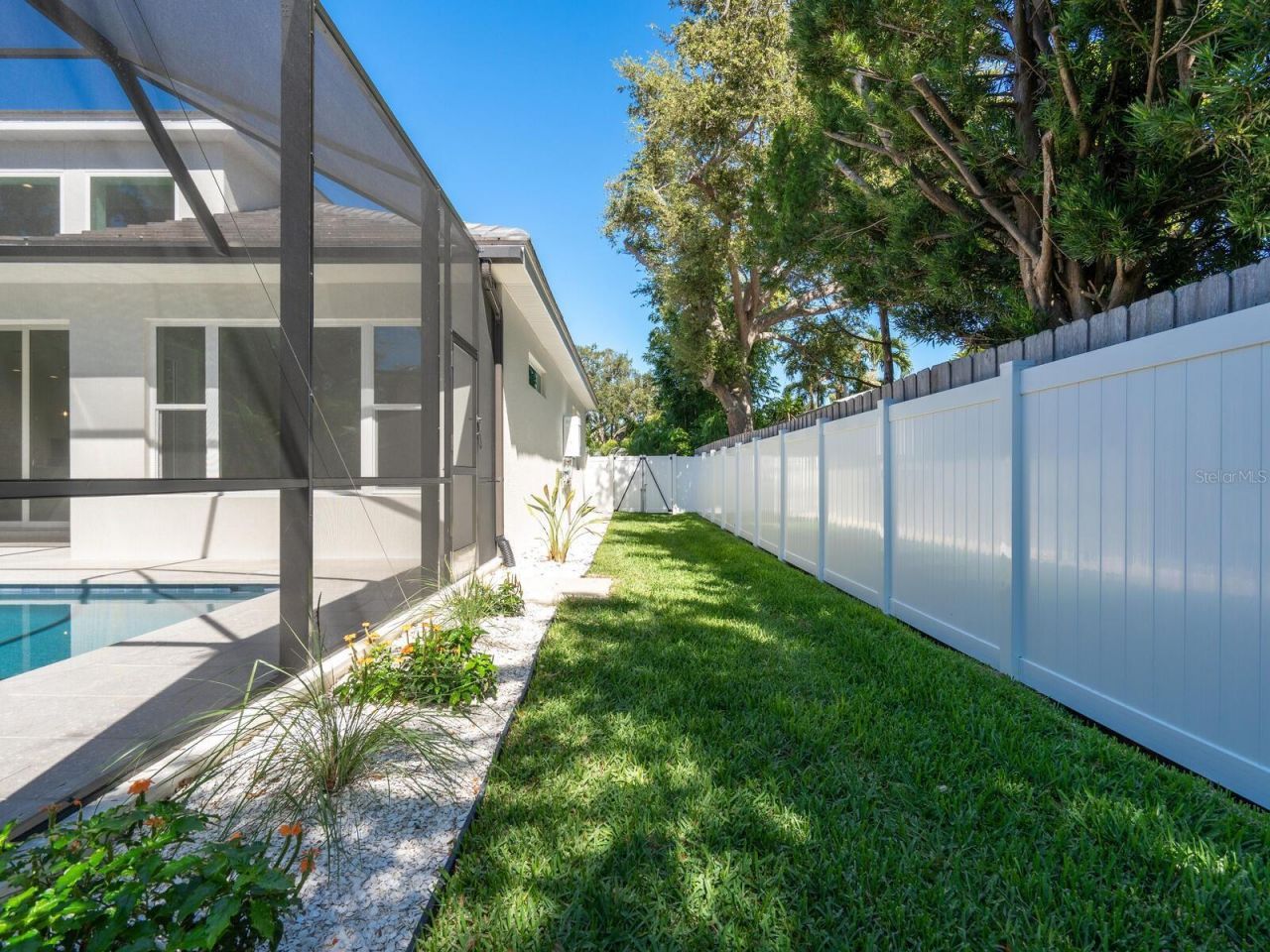 1876 Magnolia Street, Sarasota, FL 34239 Photo