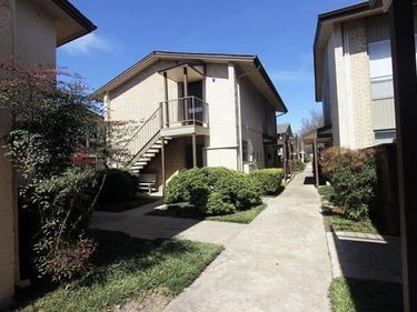 12816 Midway Road, Unit 2049, Dallas, TX 75244