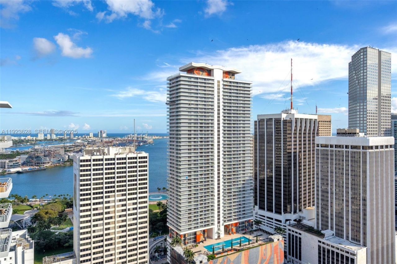 133 NE 2nd Ave, Unit 3610, Miami, FL 33132 Photo