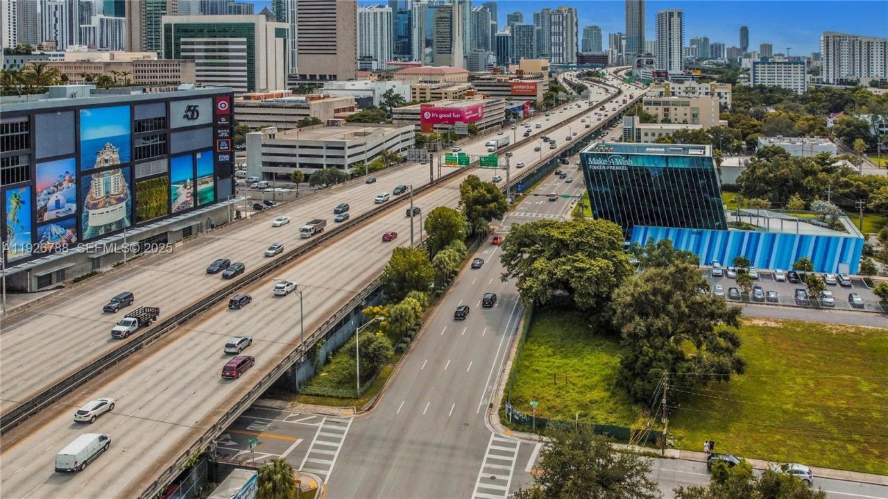 342 NW 7th St, Miami, FL 33136 Photo