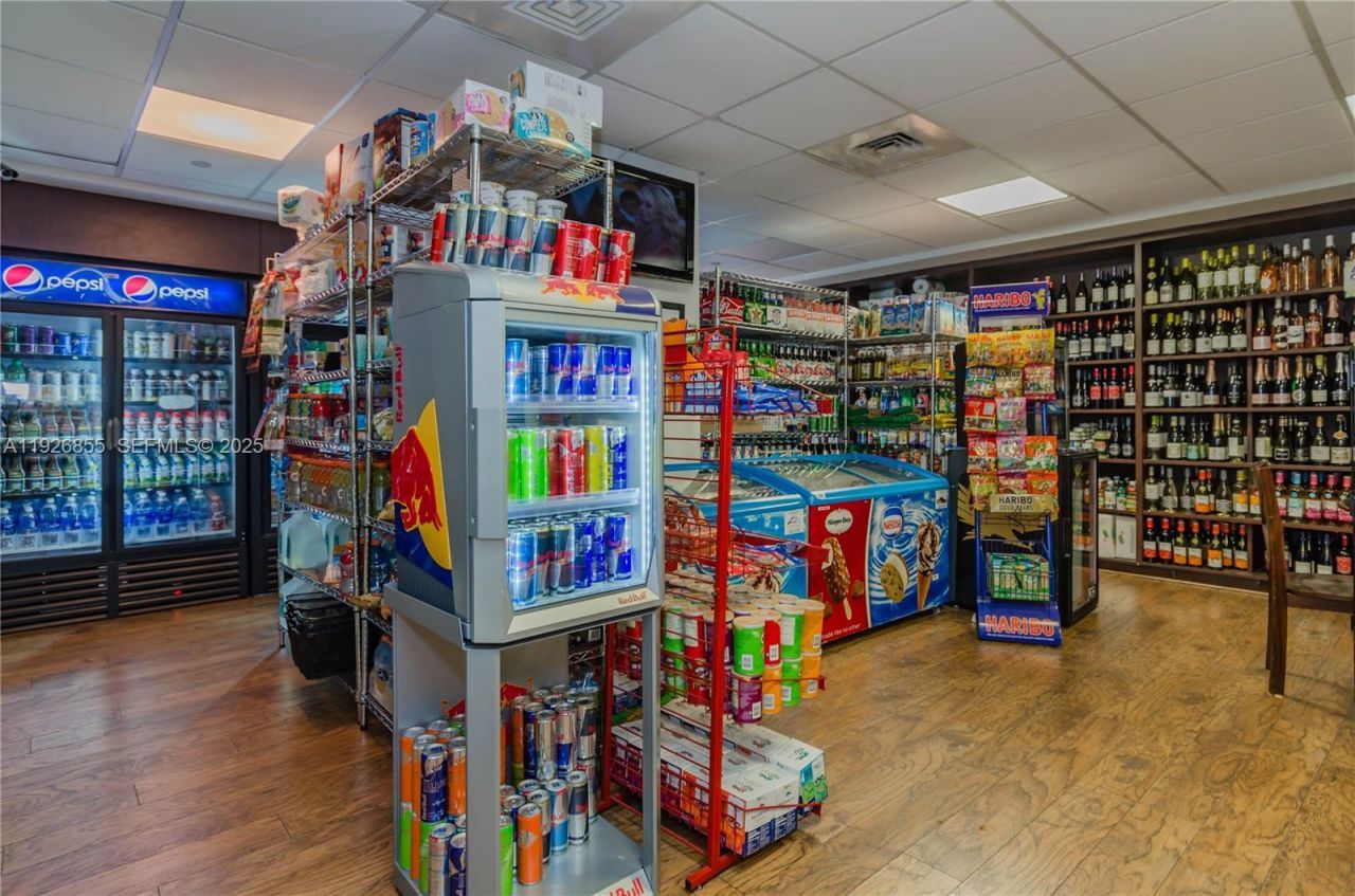 1000 West Ave, Unit 1027, Miami Beach, FL 33139 Photo