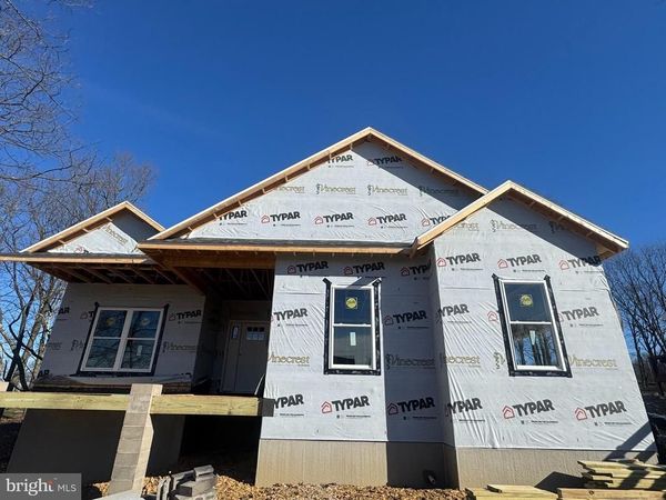 46 VV TURNBERRY, HAZLETON, PA 18202