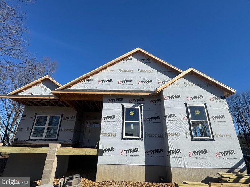 46 Vv Turnberry, Hazleton, PA 18202 Main Photo