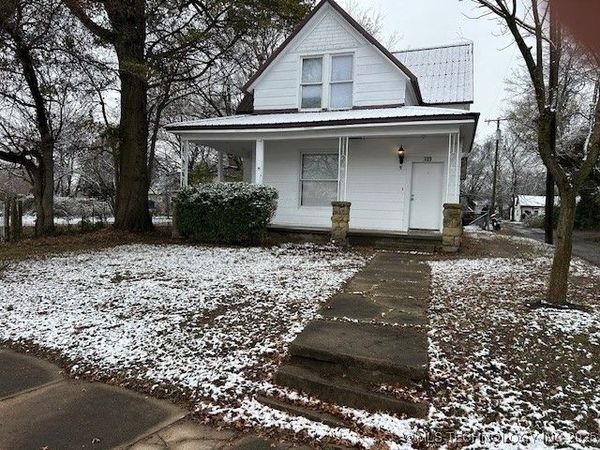 723 Fredonia Street , Muskogee, OK 74401