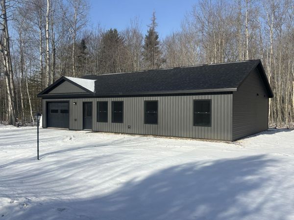 126 Newell Court, Unity, ME 04988