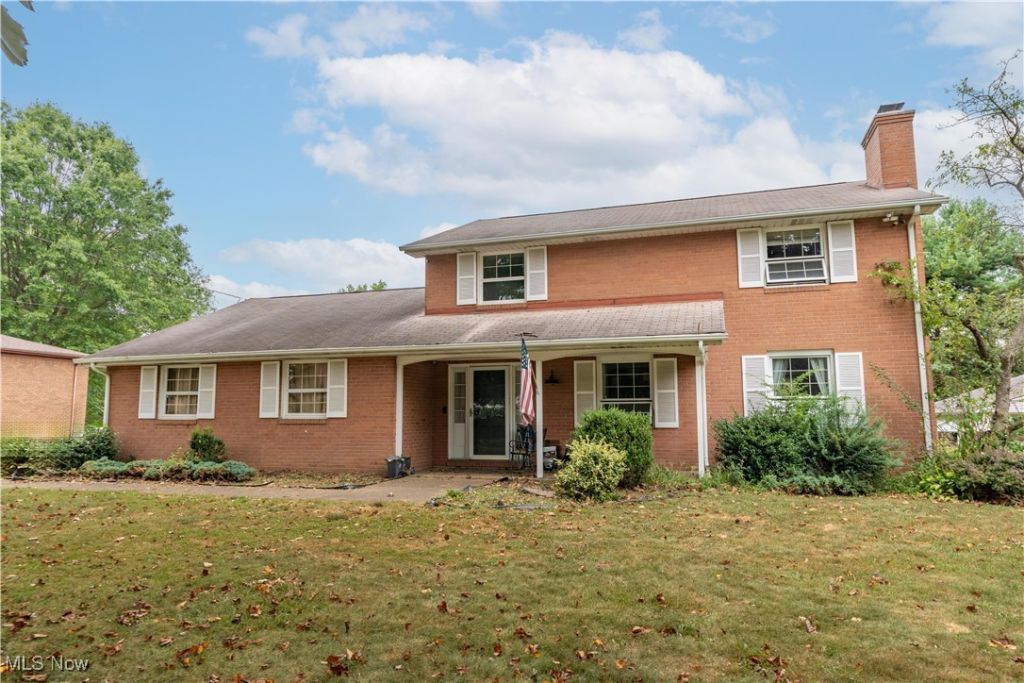 815 44th Street Ne, Canton, OH 44714 Main Photo