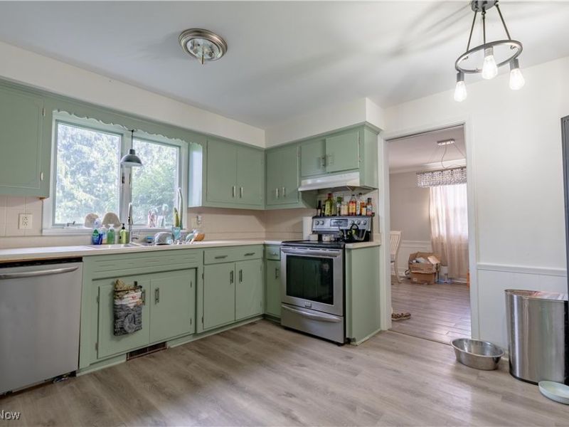 815 44th Street NE, Canton, OH 44714 Photo 7