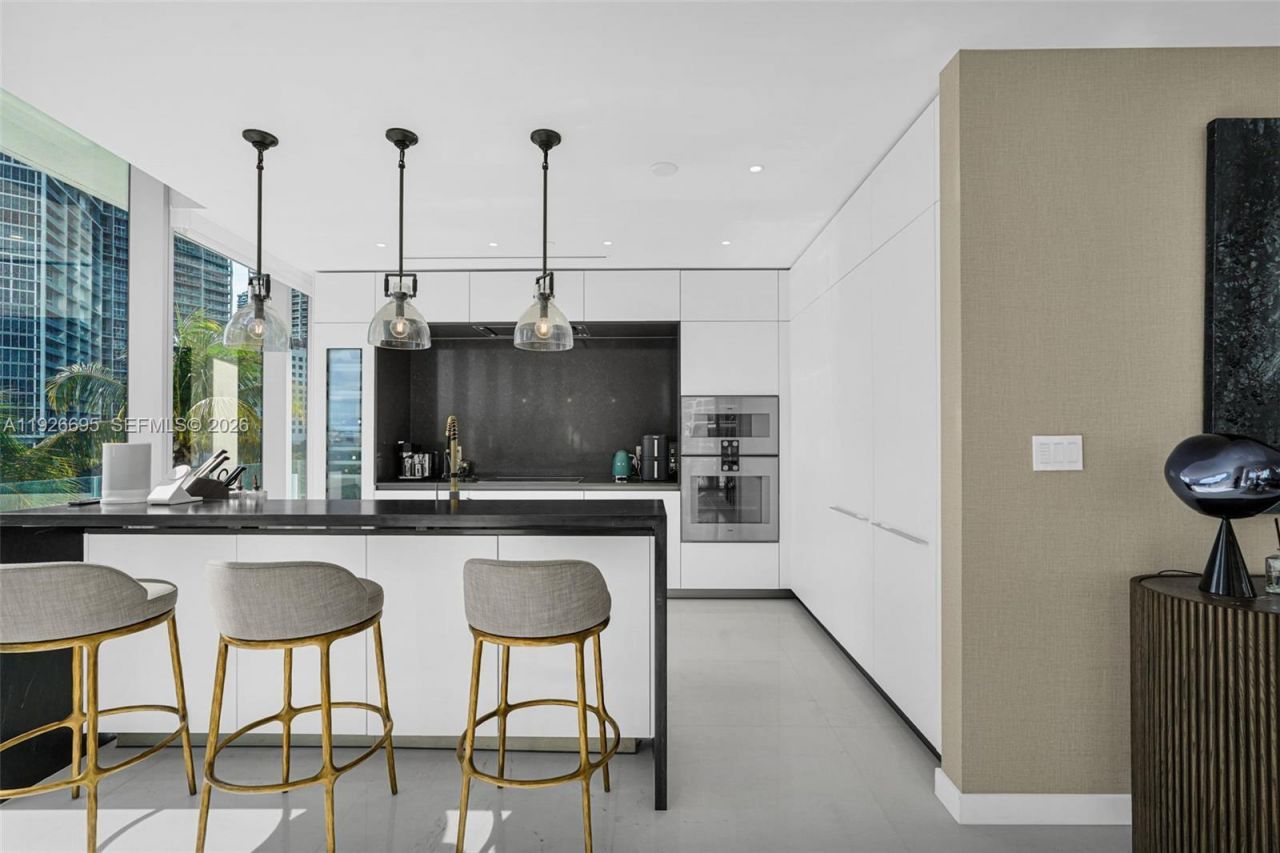 300 Biscayne Blvd Way, Unit 301E, Miami, FL 33131 Photo