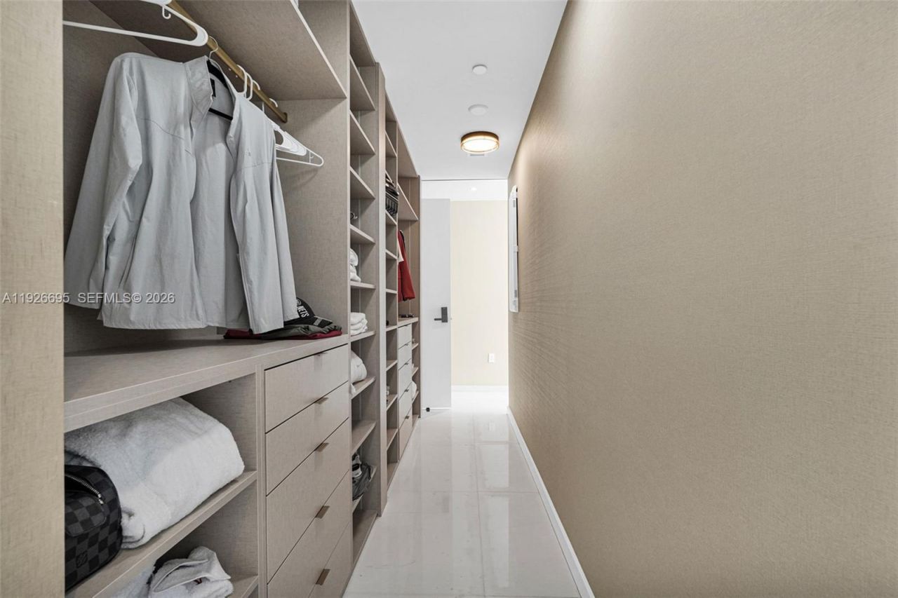 300 Biscayne Blvd Way, Unit 301E, Miami, FL 33131 Photo