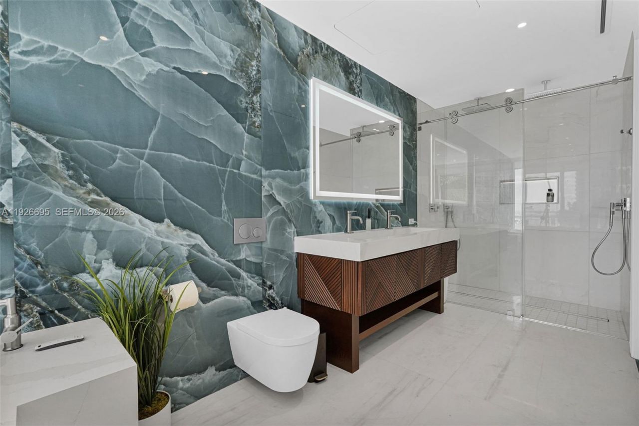 300 Biscayne Blvd Way, Unit 301E, Miami, FL 33131 Photo