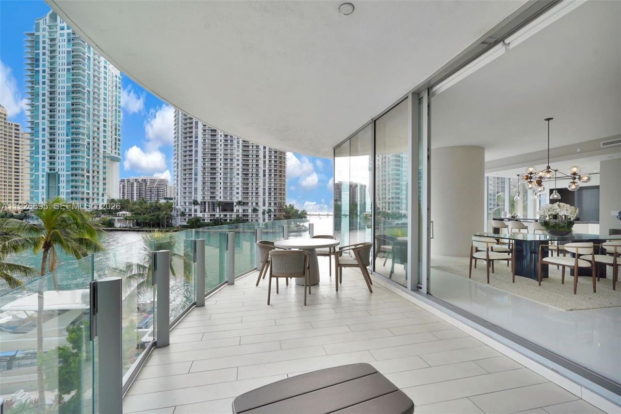 300 Biscayne Blvd Way, Unit 301E, Miami, FL 33131 Photo