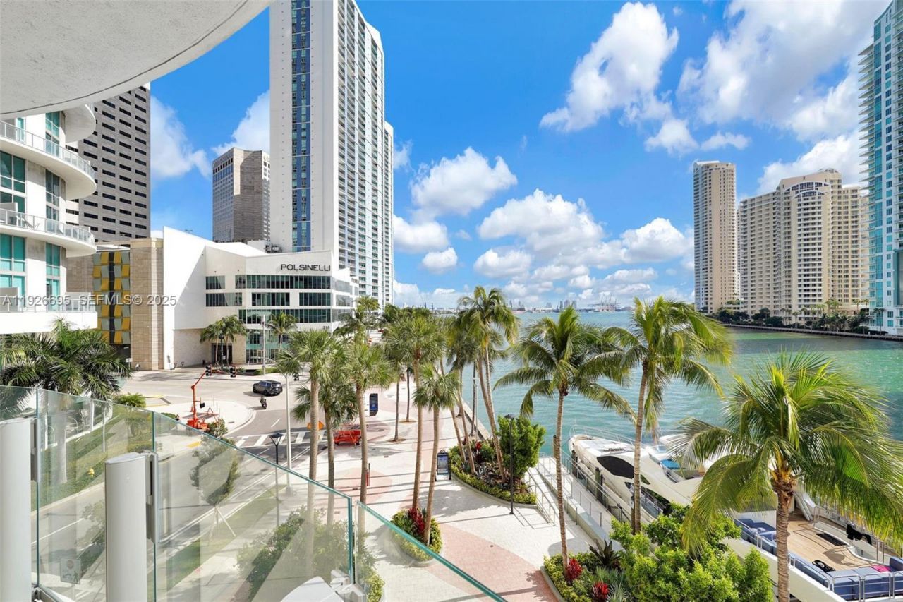 300 Biscayne Blvd Way, Unit 301E, Miami, FL 33131 Photo