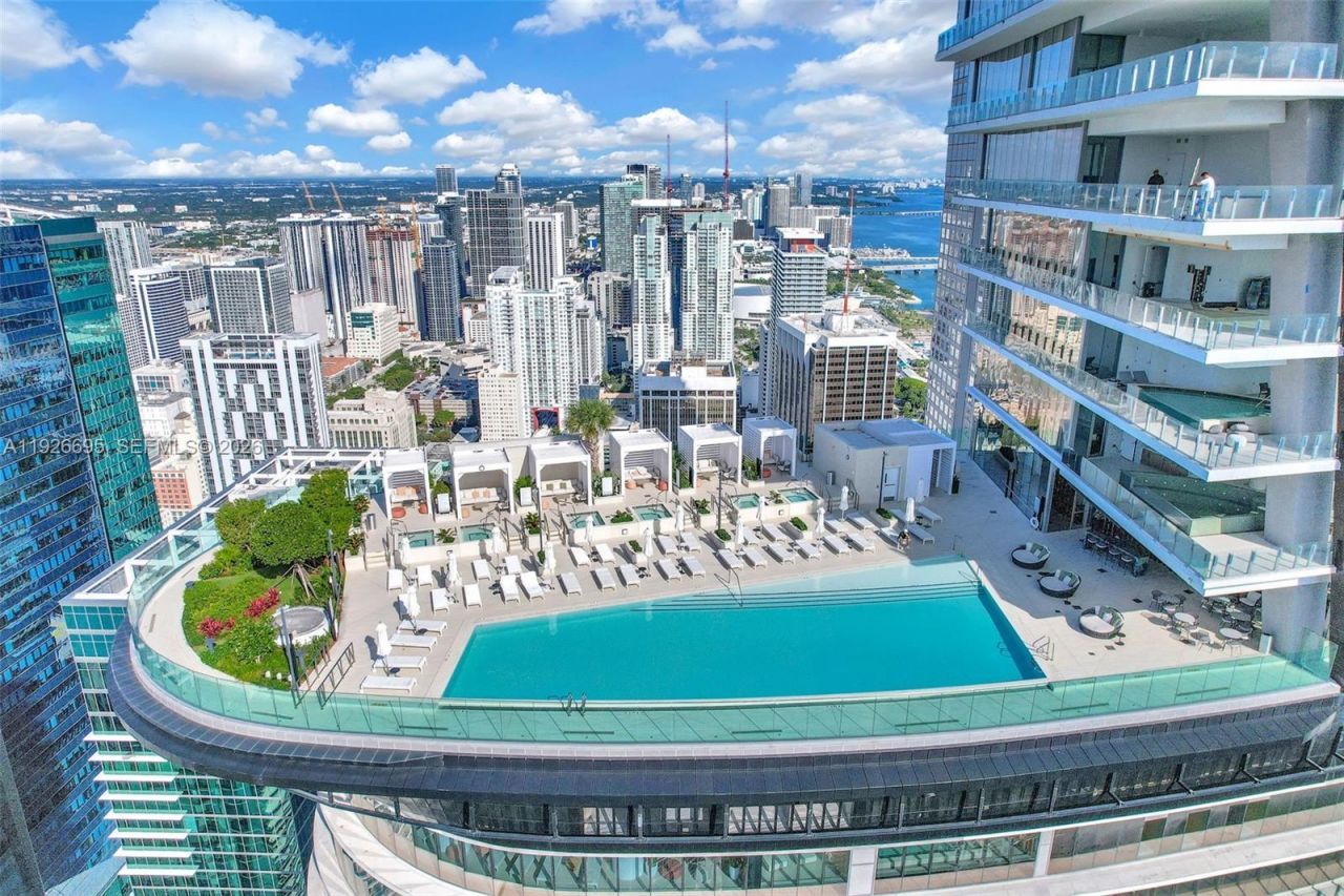 300 Biscayne Blvd Way, Unit 301E, Miami, FL 33131 Photo