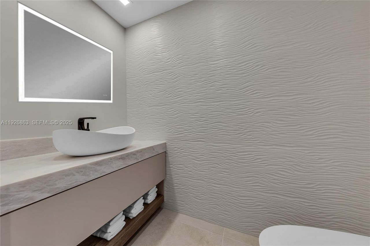 3535 S Ocean Dr, Unit 1003, Hollywood, FL 33019 Photo