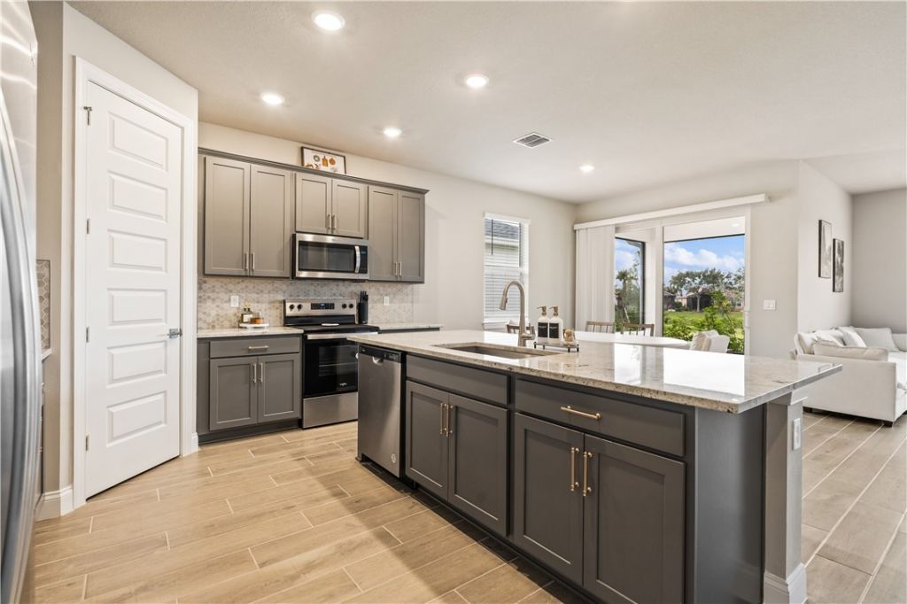 9049 Dahlia Circle, Port Saint Lucie, FL 34986 Photo