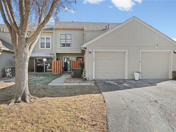 721 E 121st Street, Kansas City, MO 64146