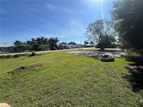 4683 Duera Mae DR, FORT MYERS, FL 33908
