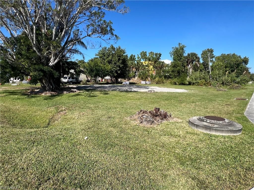 4683 Duera Mae Dr, Fort Myers, FL 33908 Photo