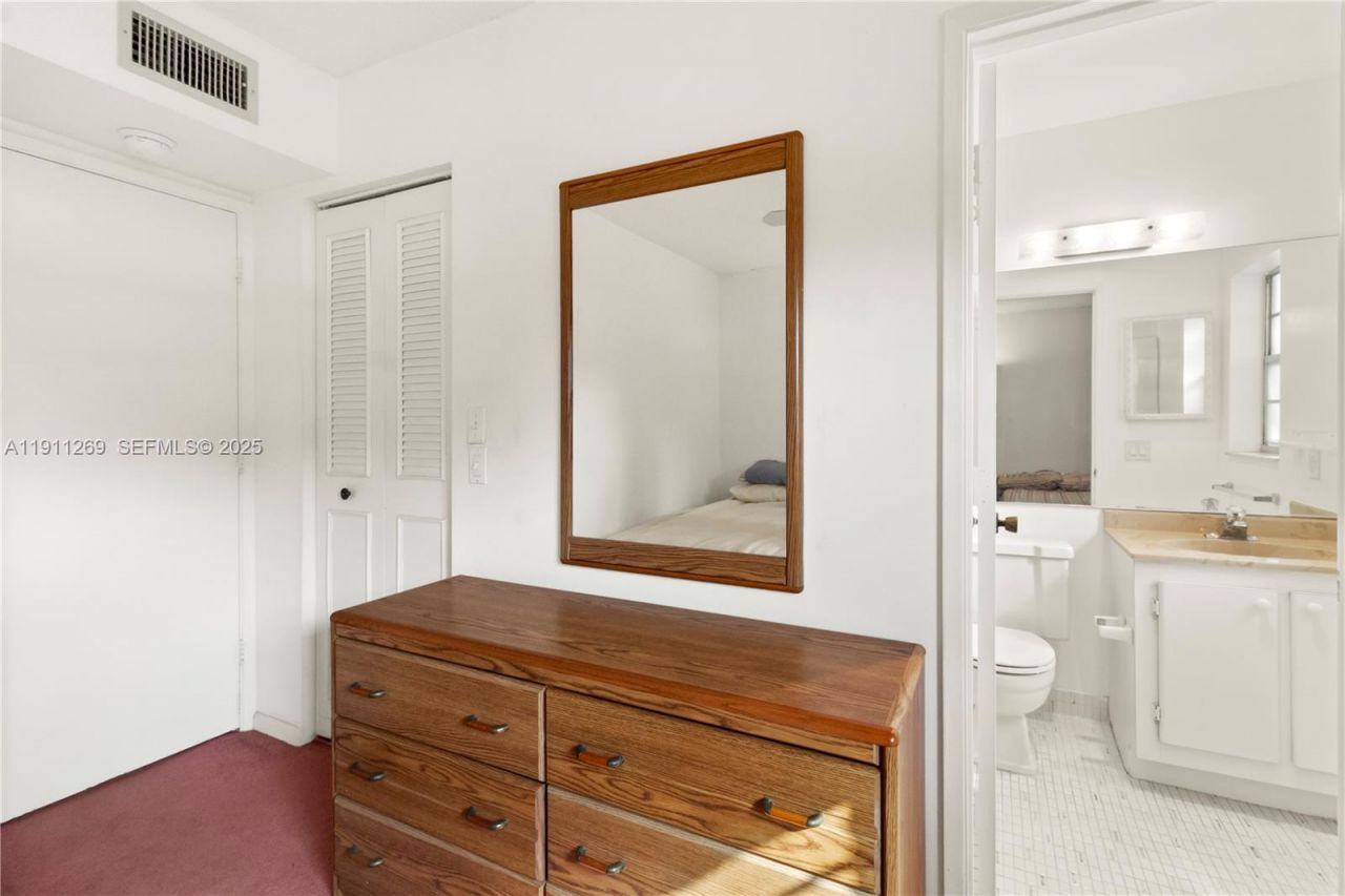 5661 SW 2nd Ct, Unit 216, Margate, FL 33068 Photo