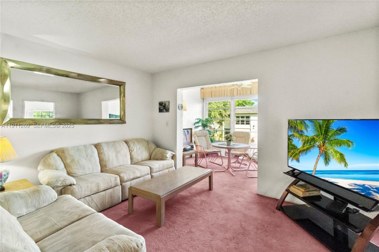 5661 SW 2nd Ct, Unit 216, Margate, FL 33068 Photo