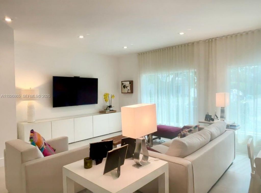 9121 SW 85th St, Unit 2, Miami, FL 33173 Photo