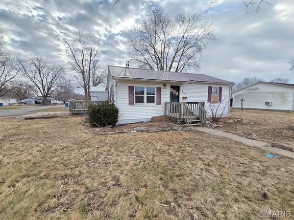806 N 8th Street, Canton, MO 63435