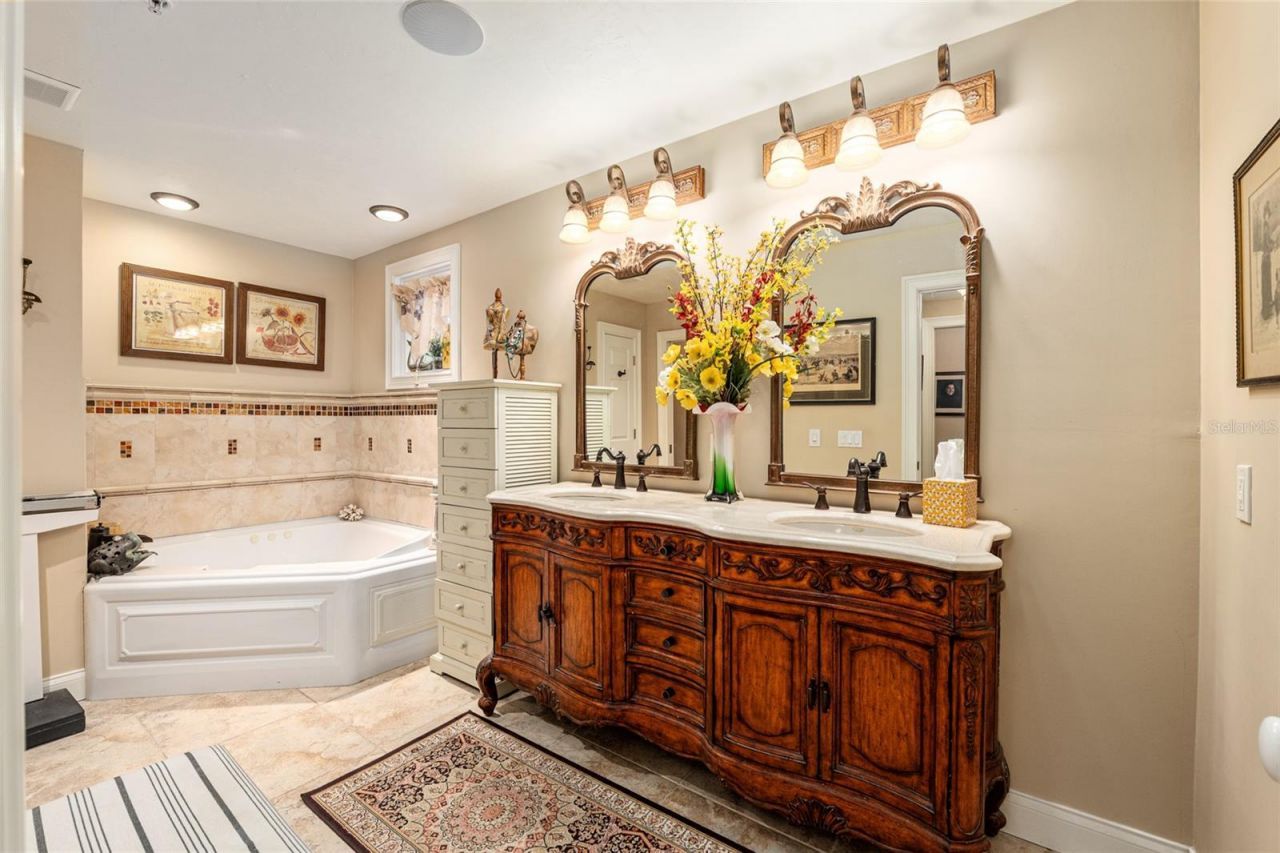 5015 SW 91 Terrace, Gainesville, FL 32608 Photo