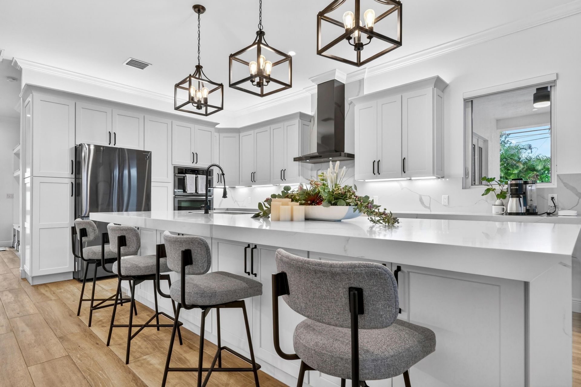 301 Pilgrim Road, West Palm Beach, FL 33405 Photo