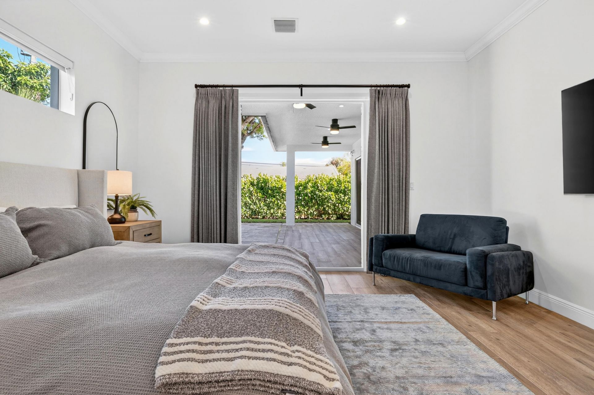 301 Pilgrim Road, West Palm Beach, FL 33405 Photo