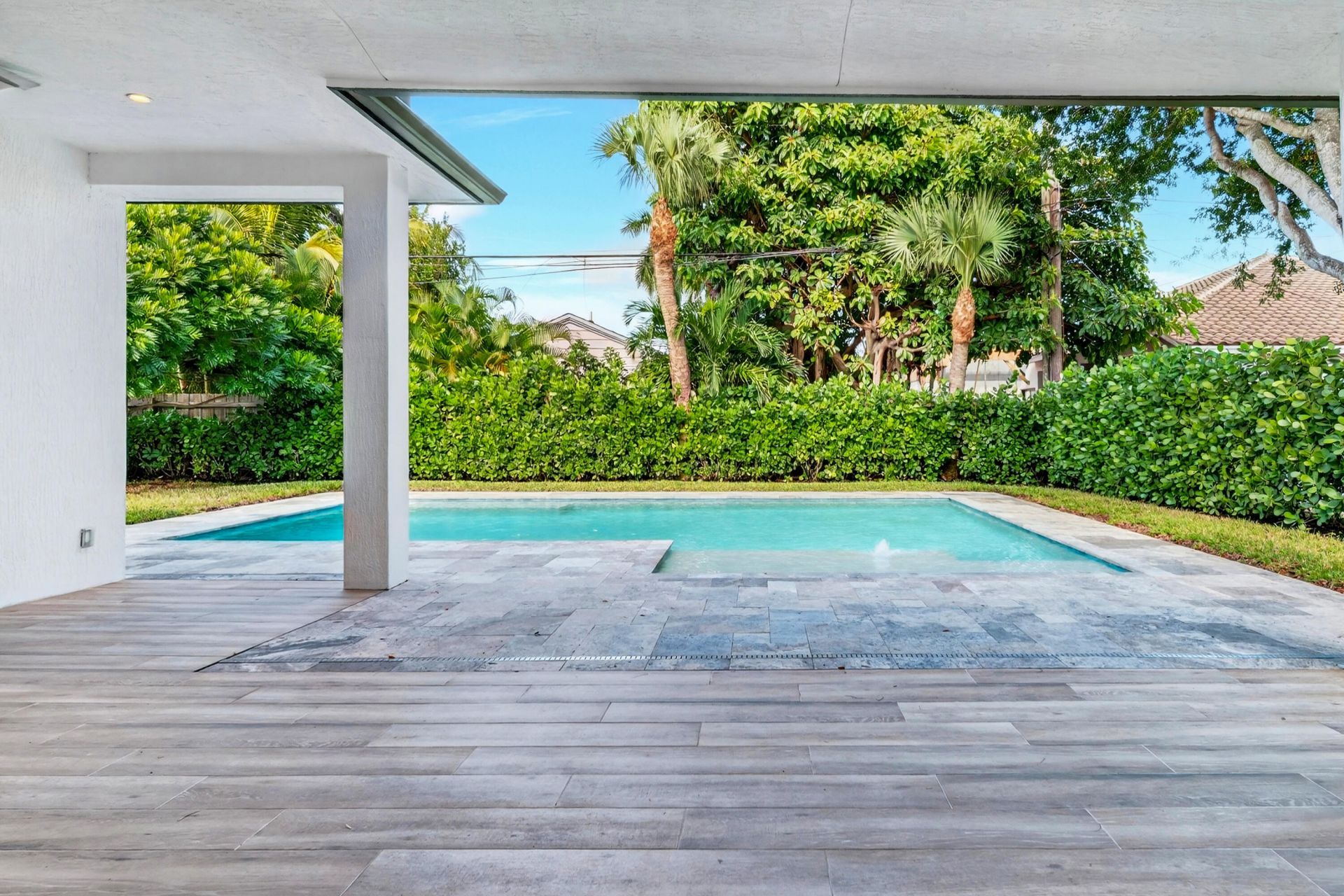 301 Pilgrim Road, West Palm Beach, FL 33405 Photo