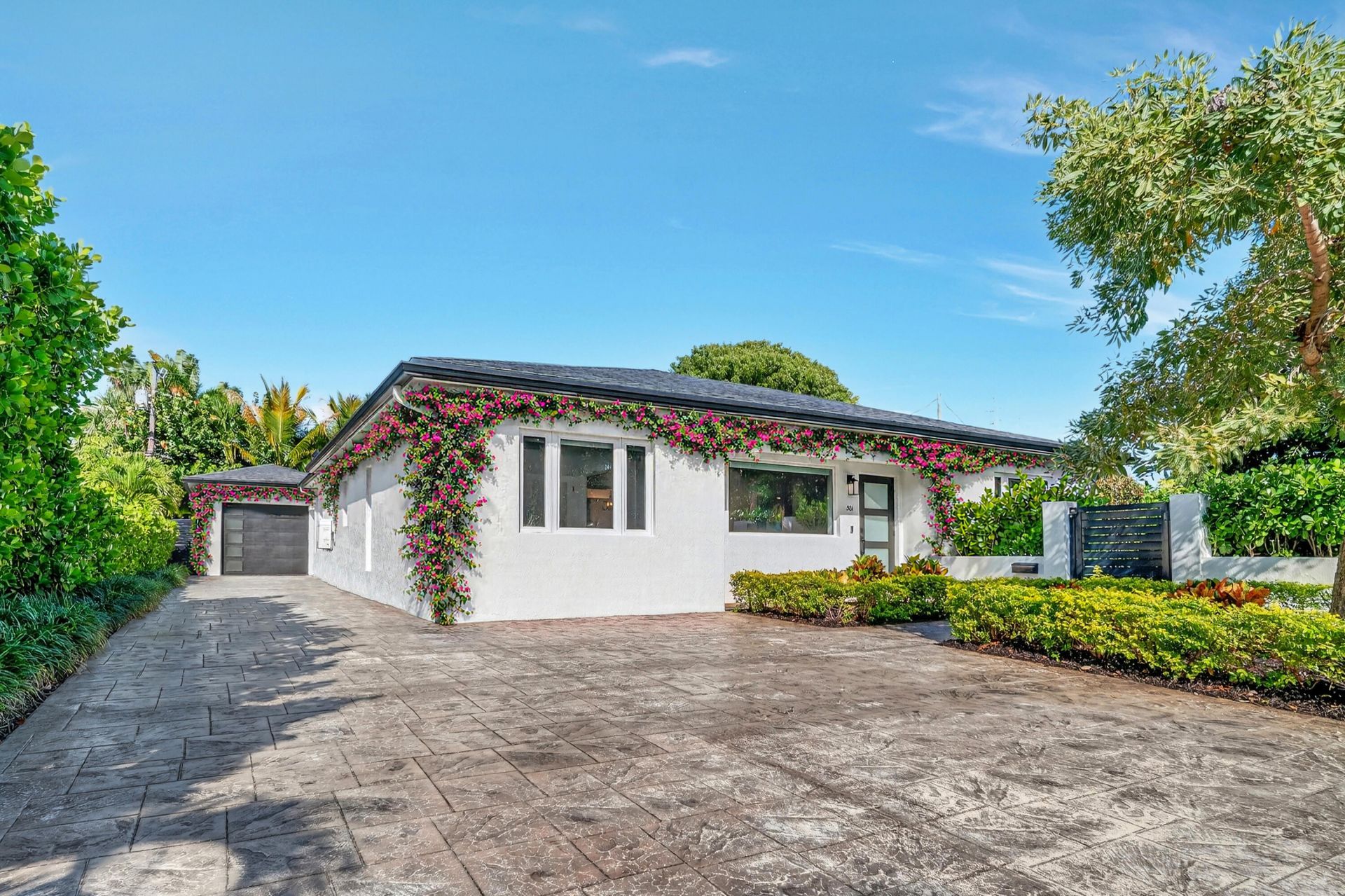 301 Pilgrim Road, West Palm Beach, FL 33405 Photo