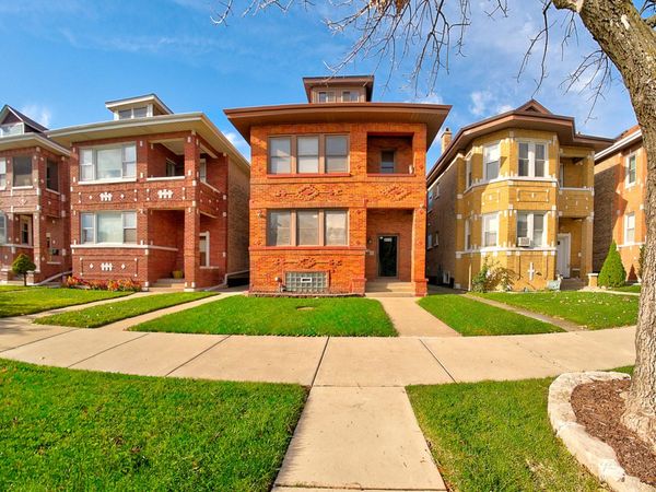 4310 S Sawyer Avenue, Chicago, IL 60632