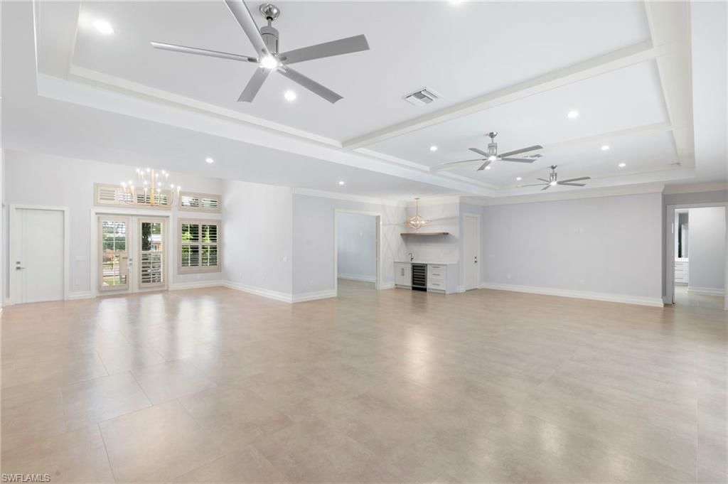 1086 Michigan Ave, Naples, FL 34103 Photo