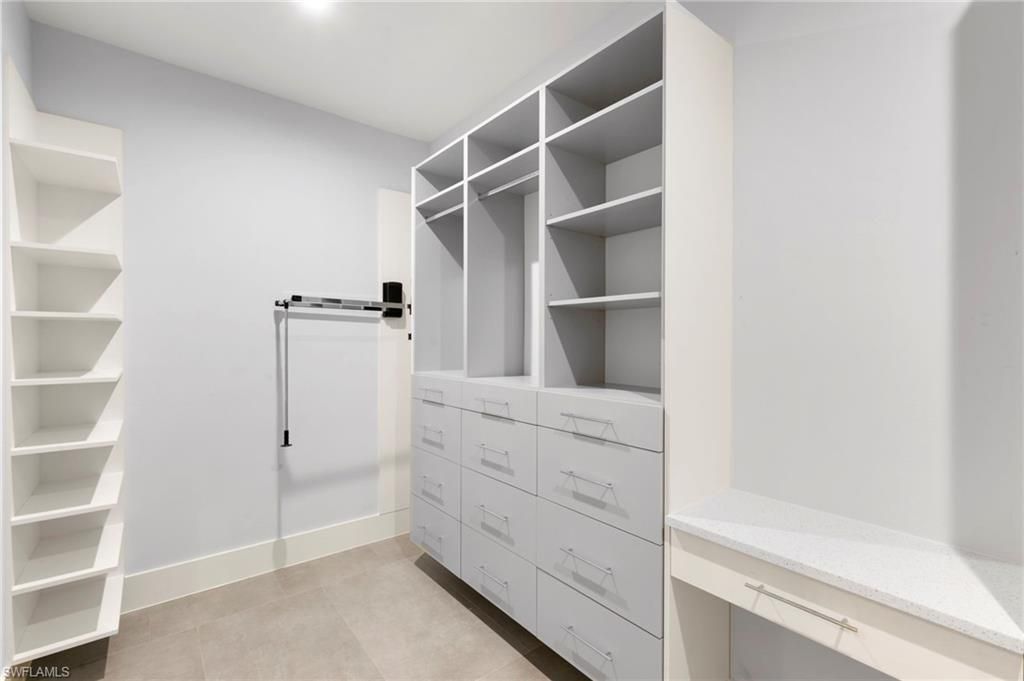 1086 Michigan Ave, Naples, FL 34103 Photo