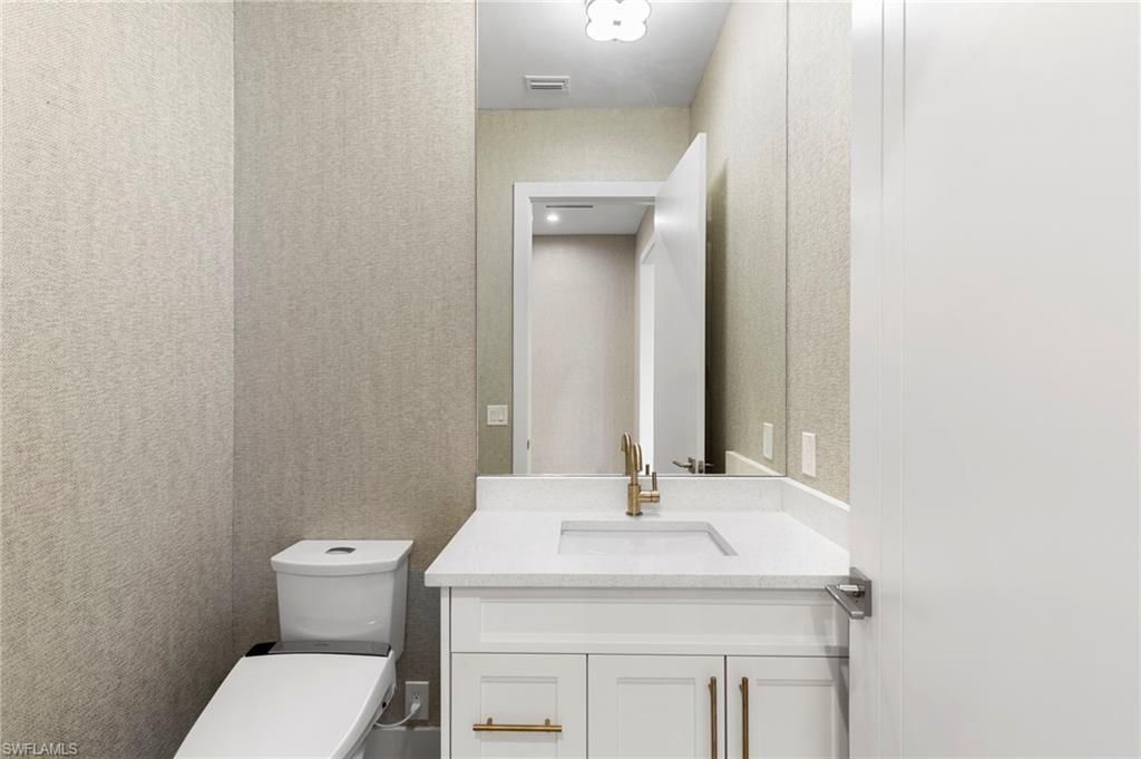 1086 Michigan Ave, Naples, FL 34103 Photo
