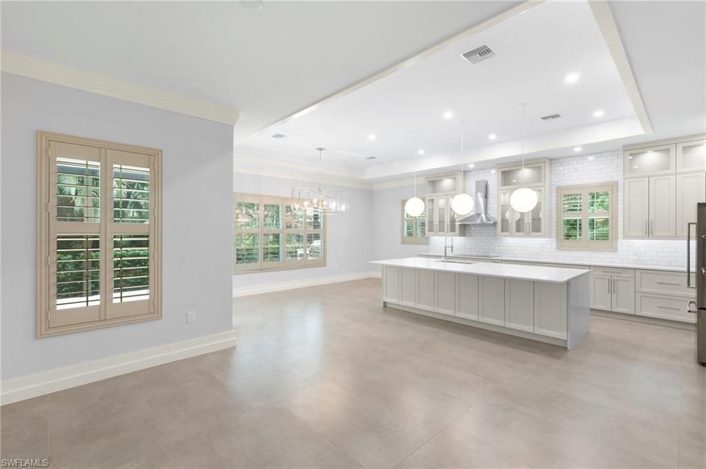 1086 Michigan Ave, Naples, FL 34103 Photo