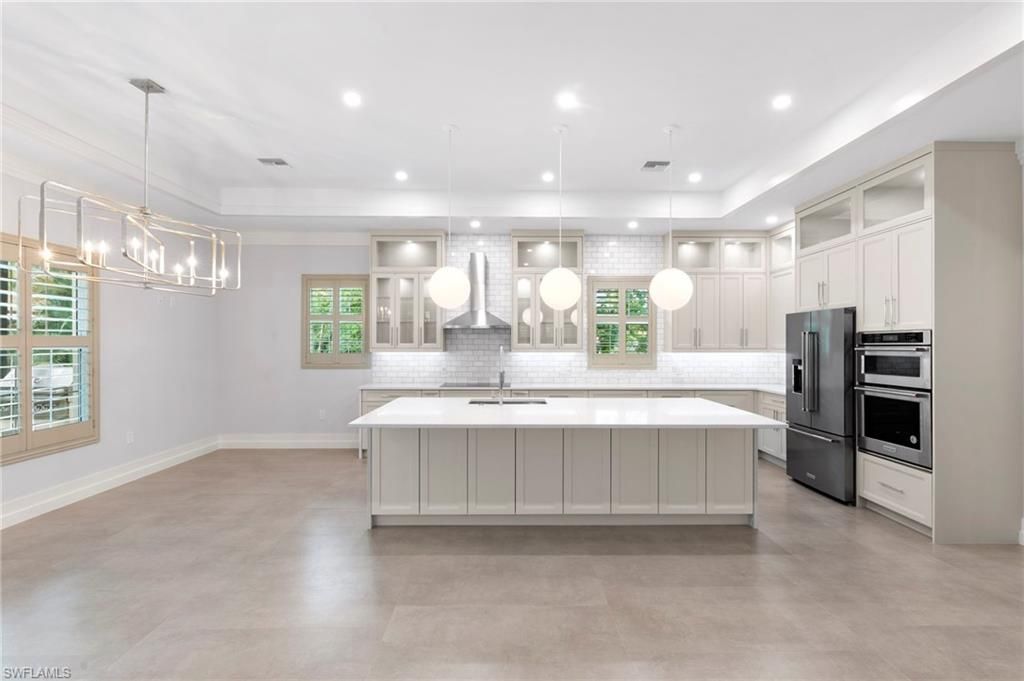 1086 Michigan Ave, Naples, FL 34103 Photo
