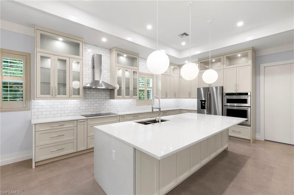 1086 Michigan Ave, Naples, FL 34103 Photo